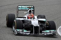 F1: Russell abandonar&aacute; capacete vermelho em respeito a Schumacher