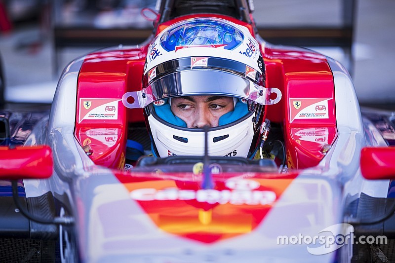 Алези выиграл дождевой спринт GP3 в Барселоне