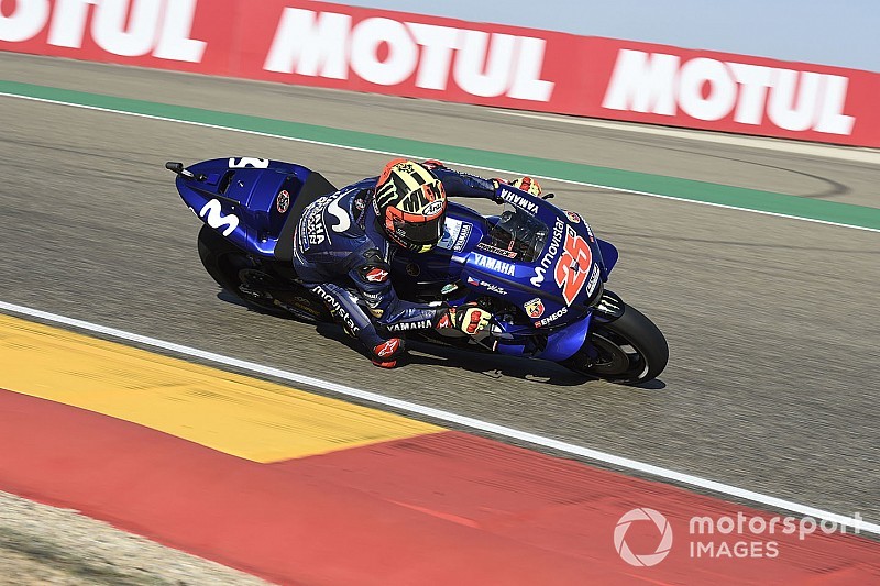 Gridstraf Viñales en Morbidelli om hinderen van Smith