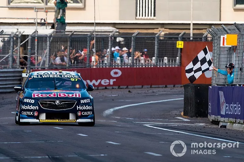 Shane van Gisbergen, Triple Eight Race Engineering Holden