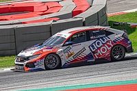 Ładniak z szansami na tytuł