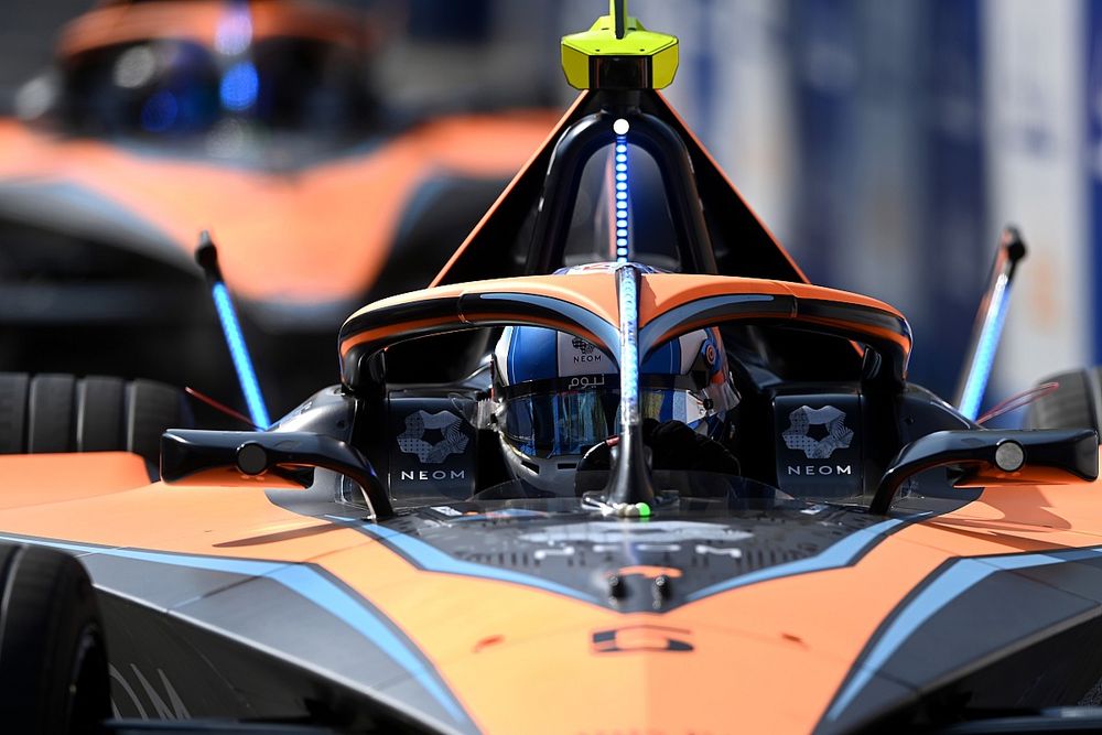 Jake Hughes, McLaren, e-4ORCE 04