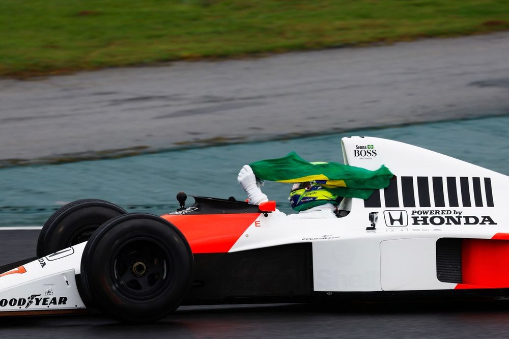 マクラーレンホンダMP4/5B アイルトンセナ SENNA SEMPRE レポート｜マクラーレン・ホンダMP4/5Bデモ走行