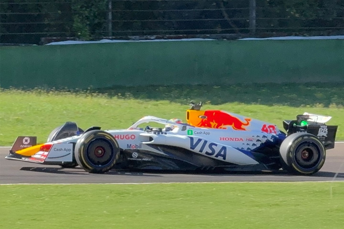 F1 | Racing Bulls: filming day a Imola con Hadjar, Lawson e Lindblad