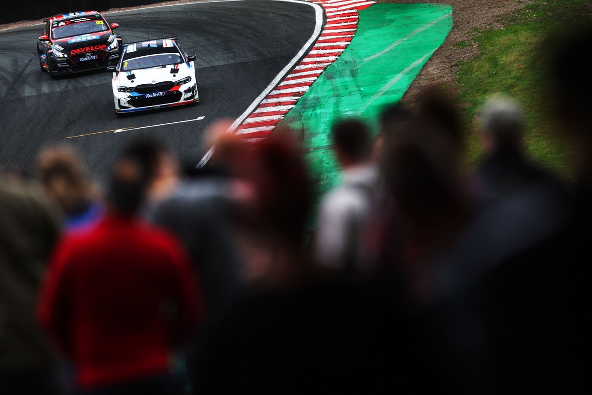 BTCC Brands Hatch: DeLeon takes second pole on the trot