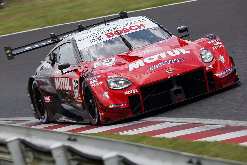 #23 MOTUL AUTECH Z
