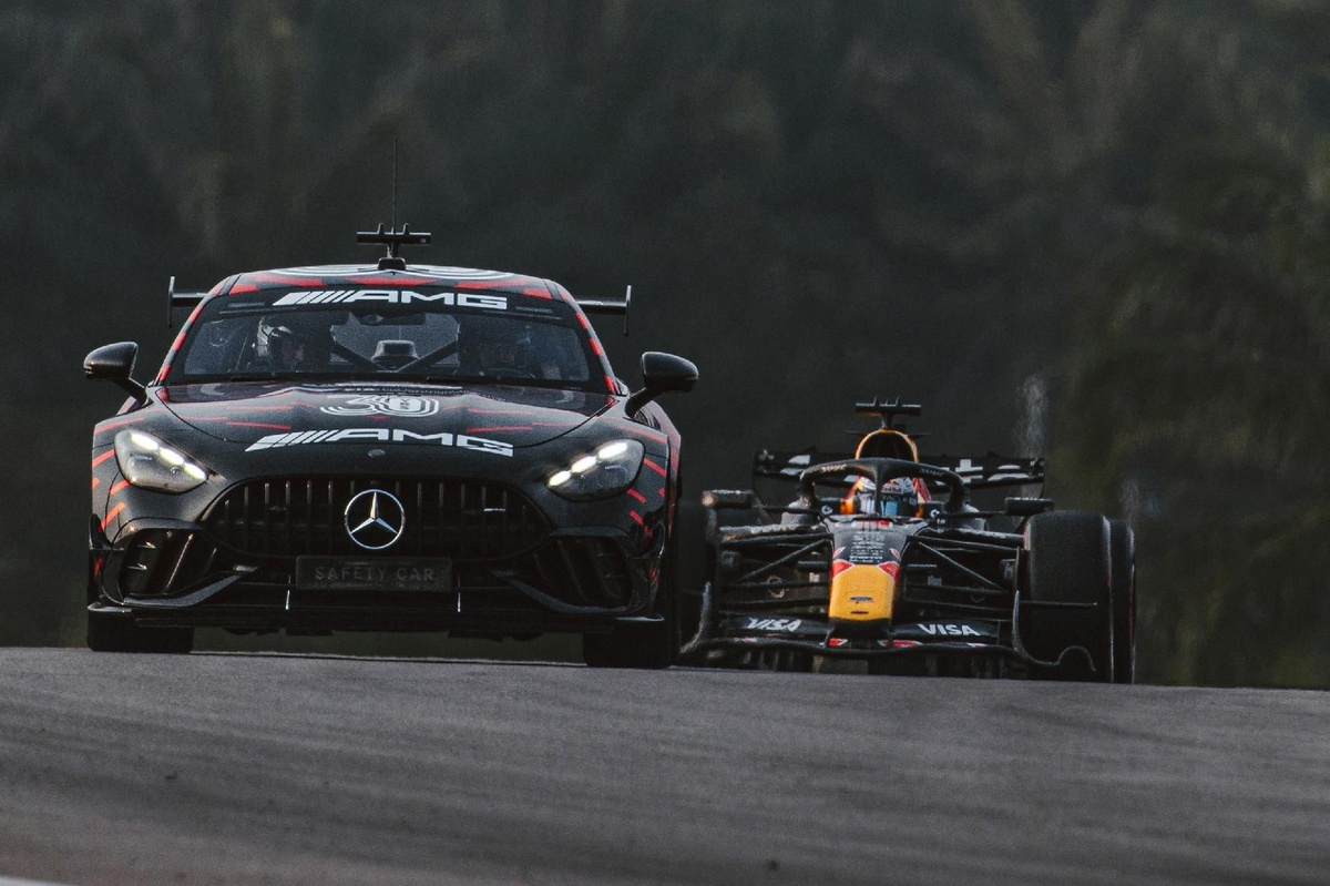 F1 Bahrain GP in Malaysia descends into chaos as car trouble prompts red flag