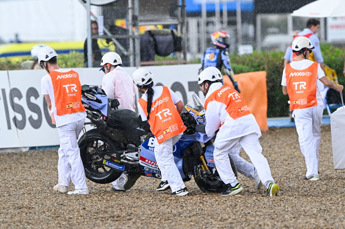 Alex Márquez admite que "faltó un poquito de cabeza" en la sprint de Jerez