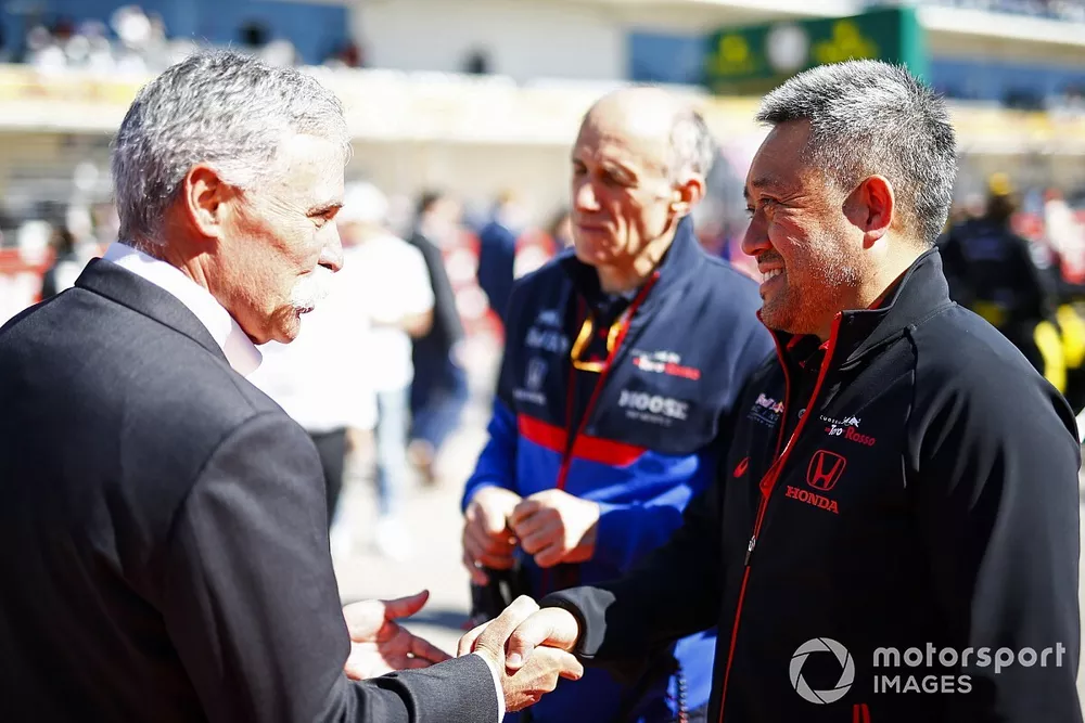 Chase Carey, Chairman, Formula 1, and Masashi Yamamoto, General Manager, Honda Motorsport