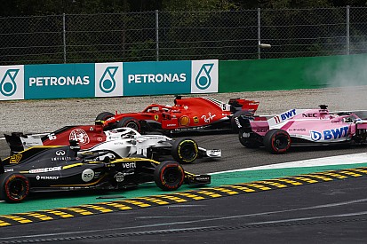 Vettel gibt Hamilton Schuld für Crash: "Hatte keine Wahl!"