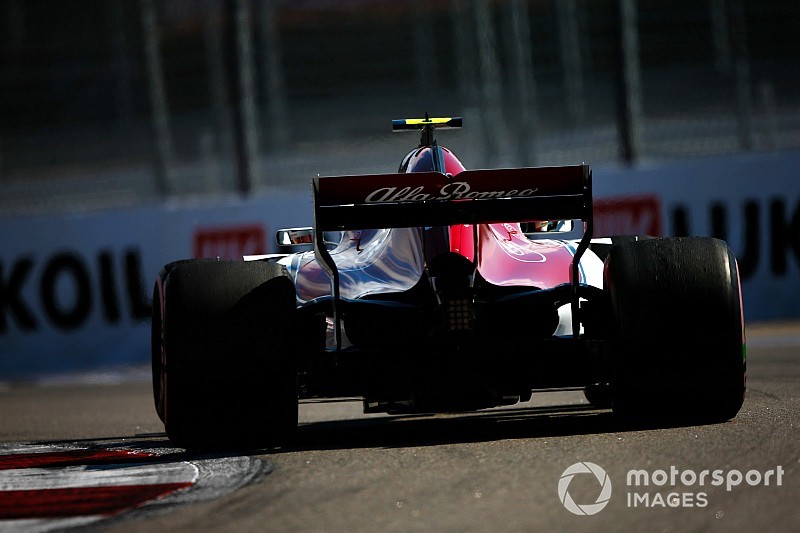 Alfa Romeo Racing renk düzenini değişiyor mu?
