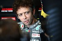 Rossi critica a MotoGP por ser "pol&iacute;ticamente correcta"