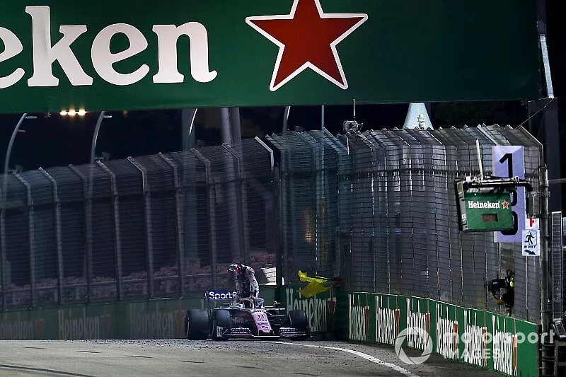 Sergio P&eacute;rez, Racing Point RP19 se retira de la carrera