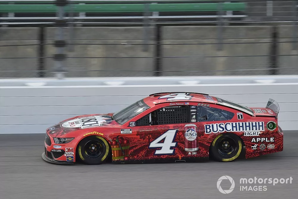 Kevin Harvick, Stewart-Haas Racing, Busch Light Apple Ford Mustang