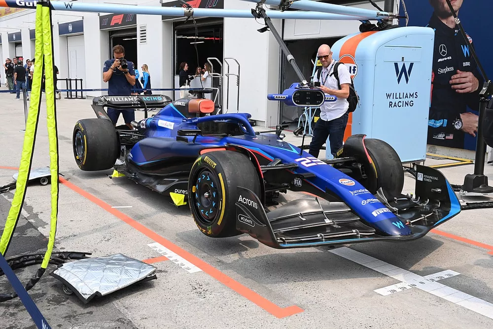 Williams FW45 detail