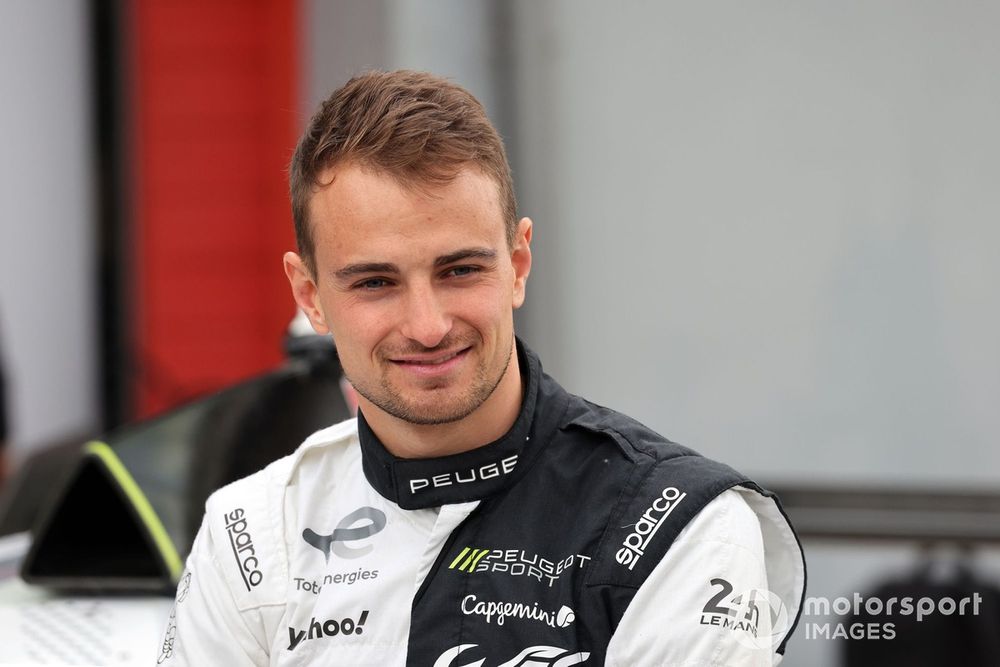 #93 Peugeot Totalenergies Peugeot 9X8: Nico Muller