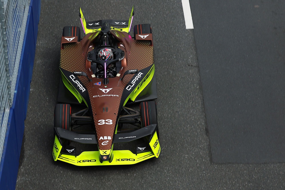 FE | Ticktum sorprende tutti a Jakarta, vittoria storica per la Cupra Kiro