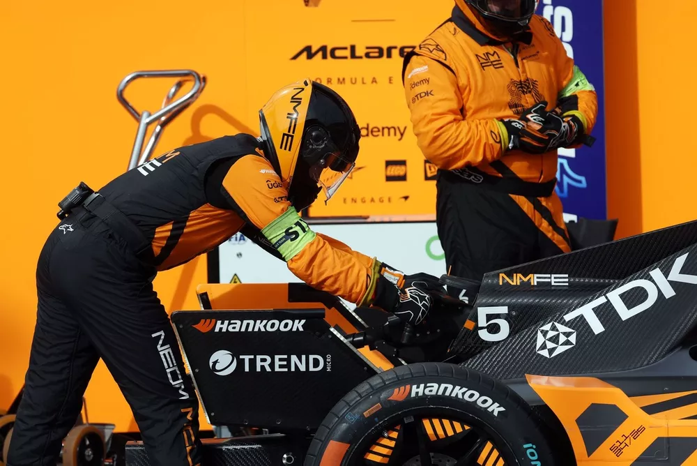 Taylor Barnard, NEOM McLaren Formula E Team