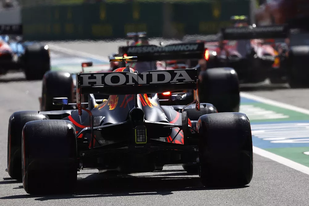 Sergio P&eacute;rez, Red Bull Racing RB16B