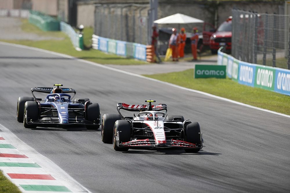 Nico Hulkenberg, Haas VF-23, Logan Sargeant, Williams FW45