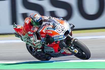 MotoGP, Motegi, Libere 1: Dovizioso al top, Lorenzo non ce la fa