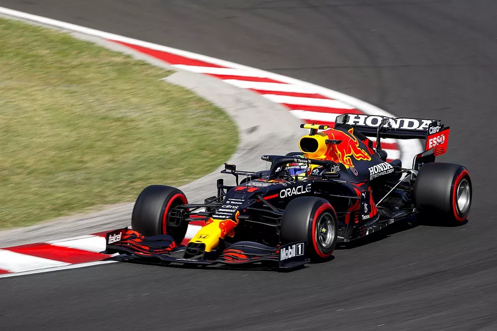 Sergio P&eacute;rez, Red Bull Racing RB16B