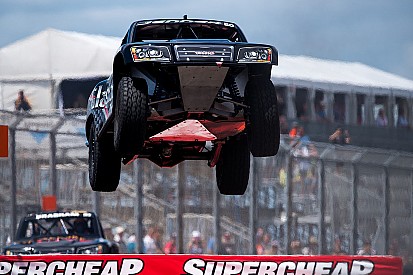 Supercars confirms Gold Coast trucks replacement