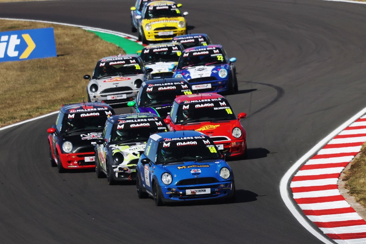 Rhys Hurd achieves hat trick at Mini Challenge Trophy in Donington Park