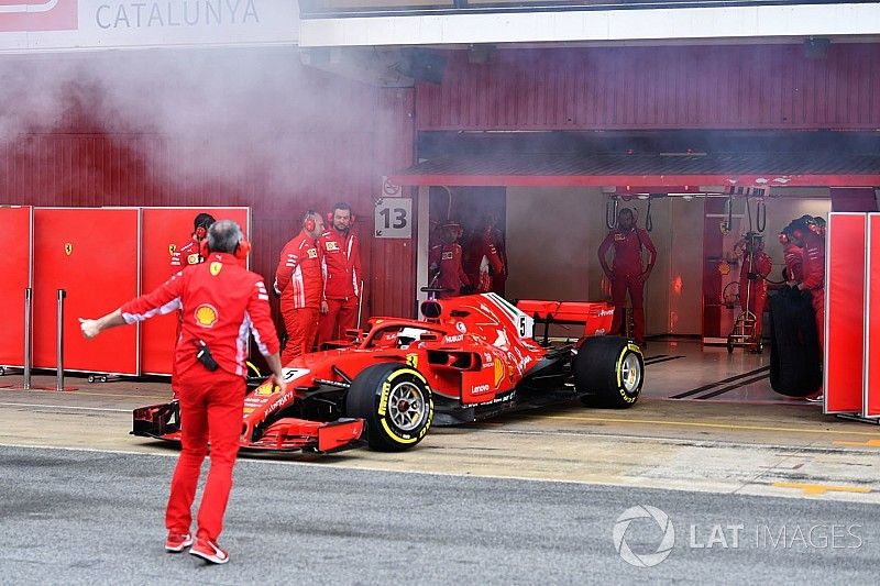 Sebastian Vettel, Ferrari SF71H and smoke