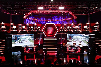 F1 Esports finalinde ilk yarış tamamlandı