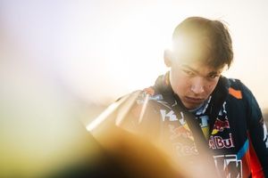 Edgar Canet lidera el Dakar pese a tres ca&iacute;das: "Tendr&eacute; que reparar cosas leves"