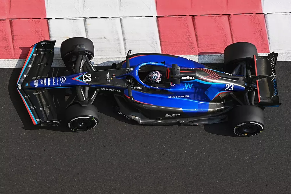 Alex Albon, Williams FW44 