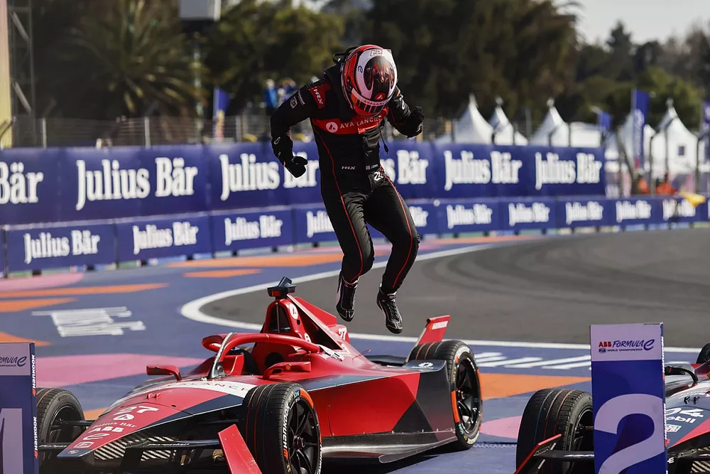 Jake Dennis, Andretti Autosport, 1st position, celebrates at the end of the race