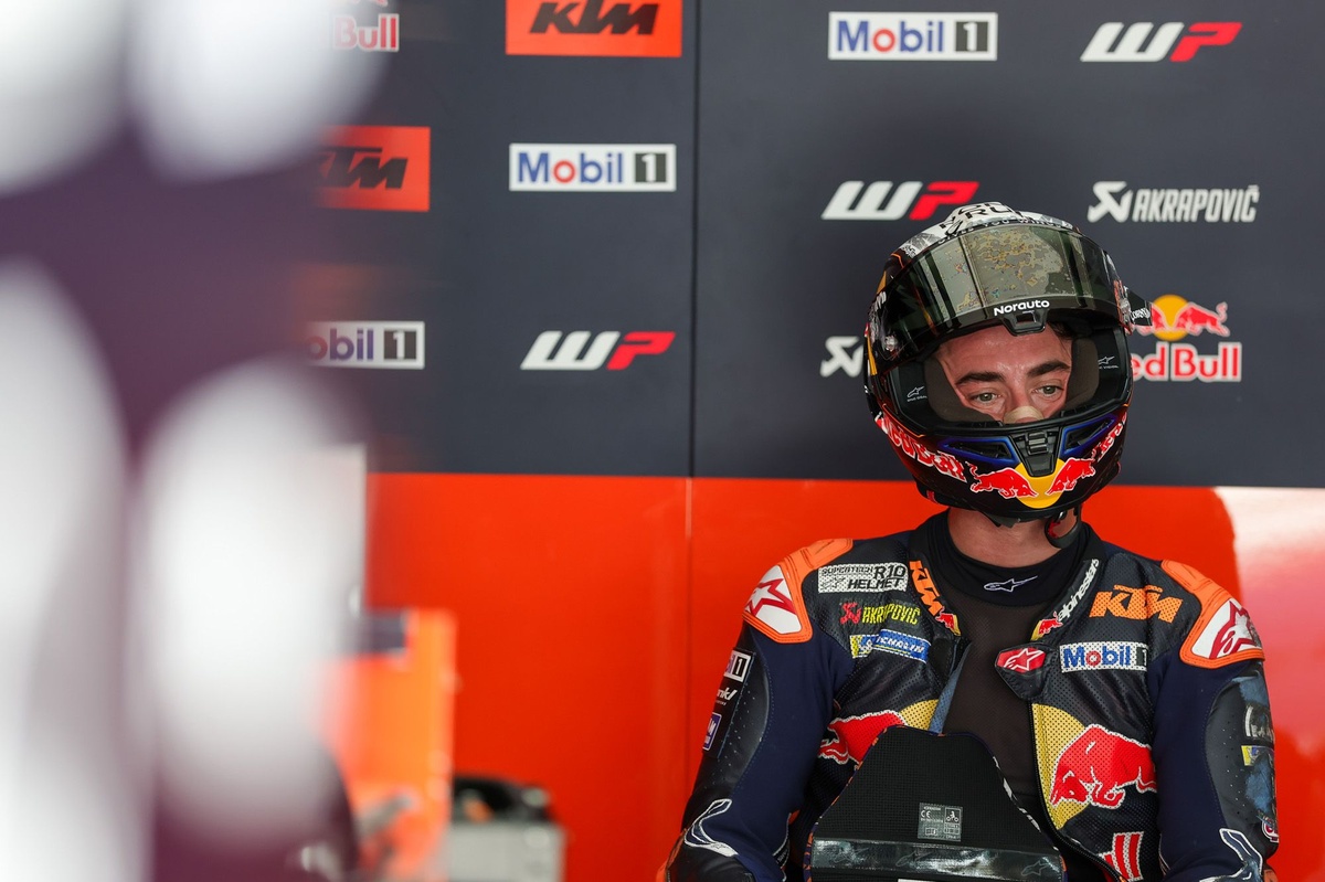 MotoGP | Acosta: "Sto migliorando la guida, la gestione e i miei commenti nel box"