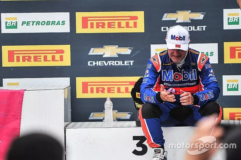 Rubens Barrichello o p&oacute;dio em Cascavel