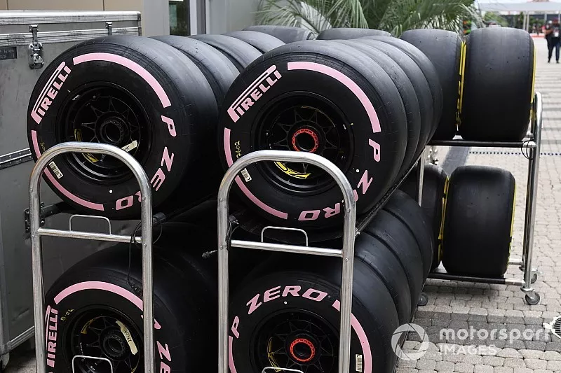 Neum&aacute;ticos Pirelli