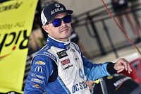 Kyle Larson lidera la práctica de NASCAR en Dover