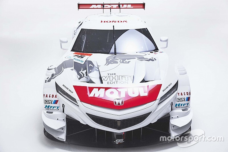 白いレッドブルNSXがスーパーGTテストに登場。TEAM MUGENとレッドブル