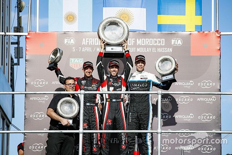 Podio: ganador Esteban Guerrieri, ALL-INKL.COM Münnich Motorsport Honda Civic Type R TCR, segundo Thed Björk, Cyan Racing Lynk & Co 03 TCR, tercero Néstor Girolami, ALL-INKL.COM Münnich Motorsport Honda Civic Type R TCR