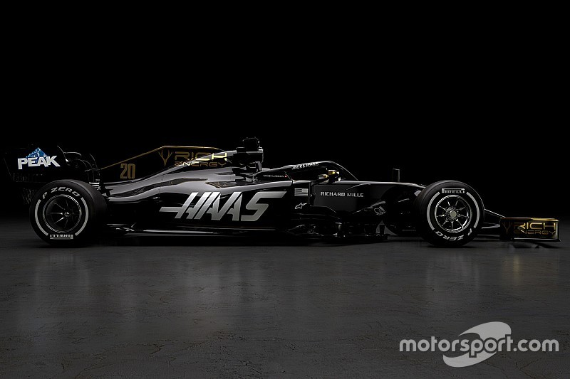 Haas, 2019 F1 aracını tanıtan ilk ekip oldu!