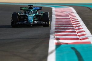 Crawford lidera testes de pós-temporada da F1 em Abu Dhabi; Bortoleto é 18º