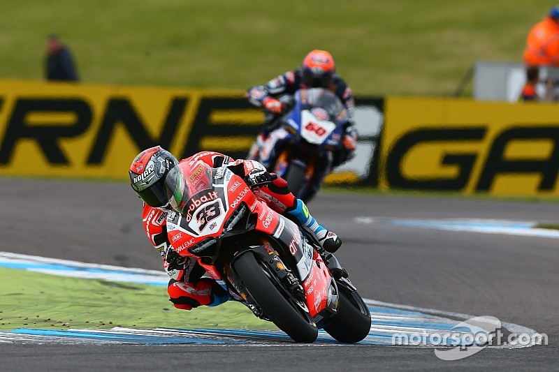 Melandri regrette de fortes vibrations sur sa Panigale