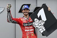 Bagnaia logra una pole con récord en Aragón