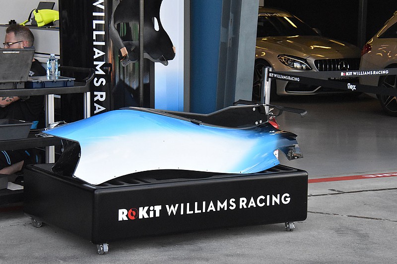 Nem csak a kényszer nyomai figyelhetőek meg a Williams FW42-őn