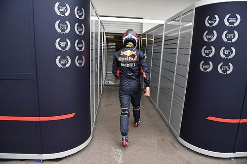 Ricciardo siente que está recibiendo muchos "ganchos" en 2018