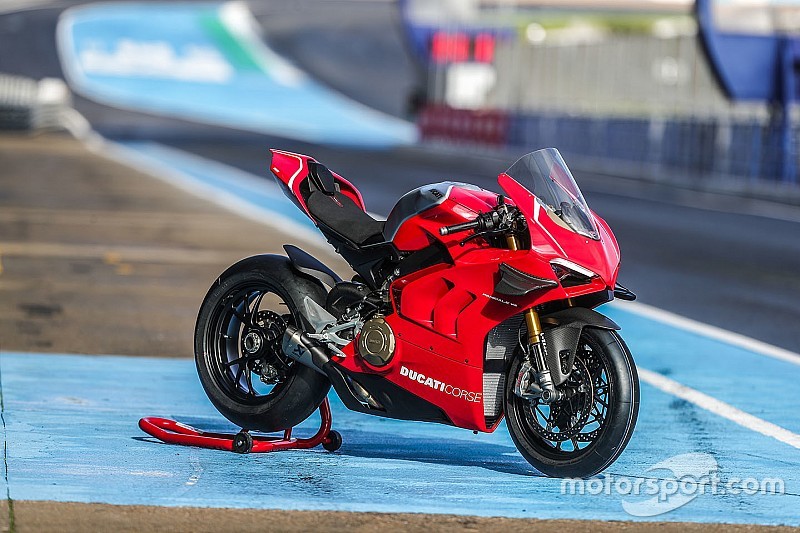 Fotogallery: la Ducati Panigale V4 R vista più da vicino