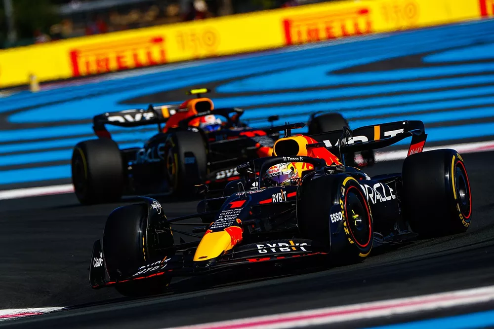 Max Verstappen, Red Bull Racing RB18, Sergio Perez, Red Bull Racing RB18
