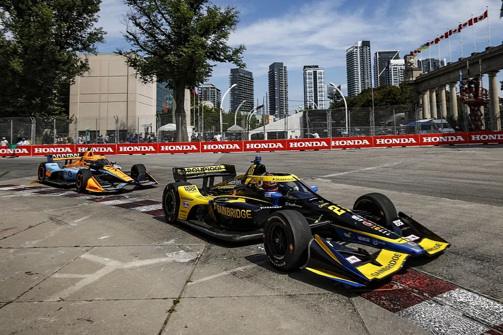 Colton Herta, Andretti Autosport w/ Curb-Agajanian Honda, Felix Rosenqvist, Arrow McLaren SP Chevrolet