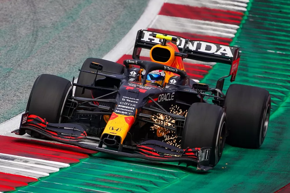 Sergio P&eacute;rez, Red Bull Racing RB16B
