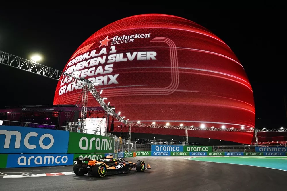 Lando Norris, McLaren MCL38 